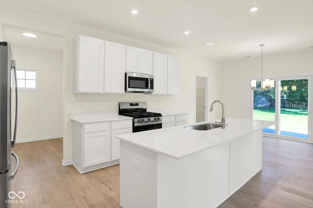 7072 Jackson Drive Cumberland, IN 46229