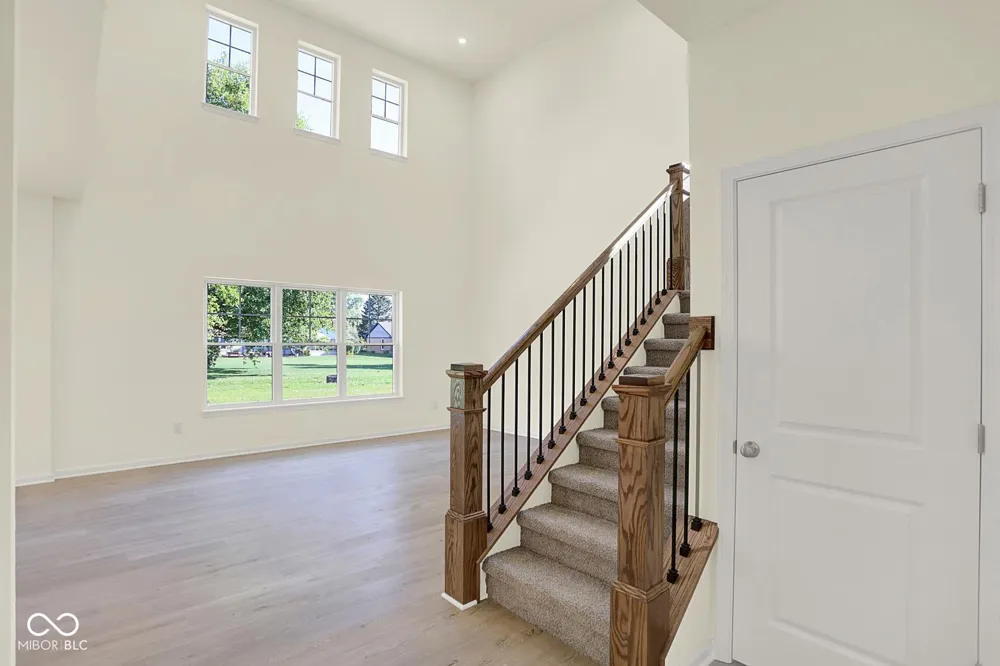 7072 Jackson Drive Cumberland, IN 46229