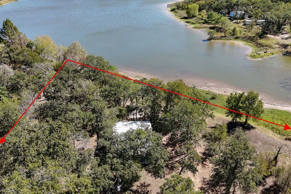 131 Moccasin Bend Drive Smithville, TX 78957