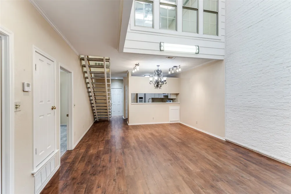 1218 Wooded Trail Hurst, TX 76053