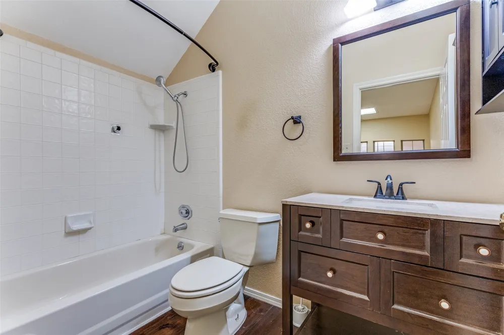 1218 Wooded Trail Hurst, TX 76053
