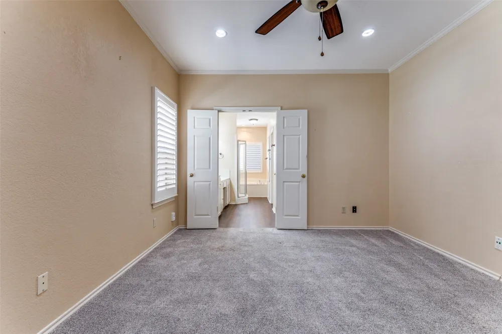 1218 Wooded Trail Hurst, TX 76053