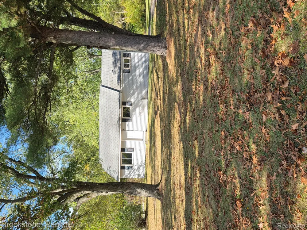 7385 Lewis Road Genesee Charter Township, MI 48458