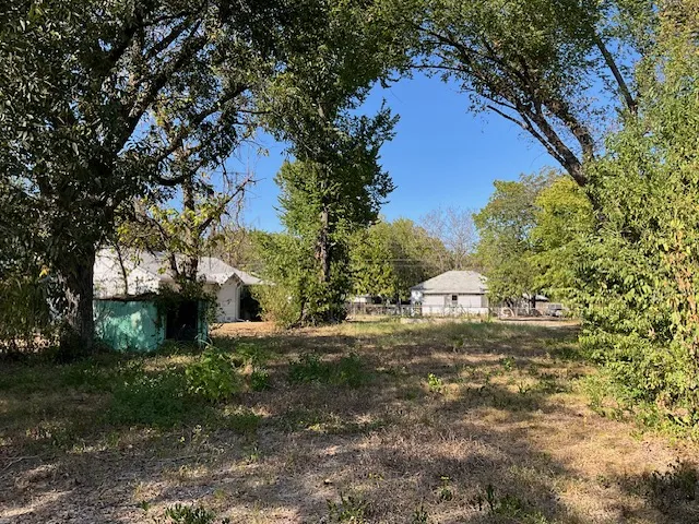 1005 W 8th Street Cameron, TX 76520