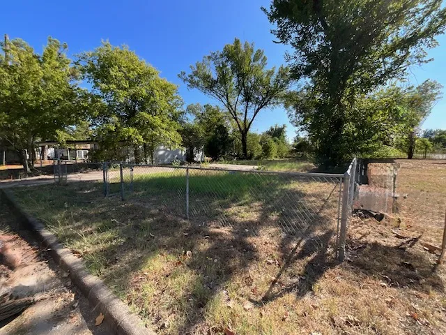 1005 W 8th Street Cameron, TX 76520