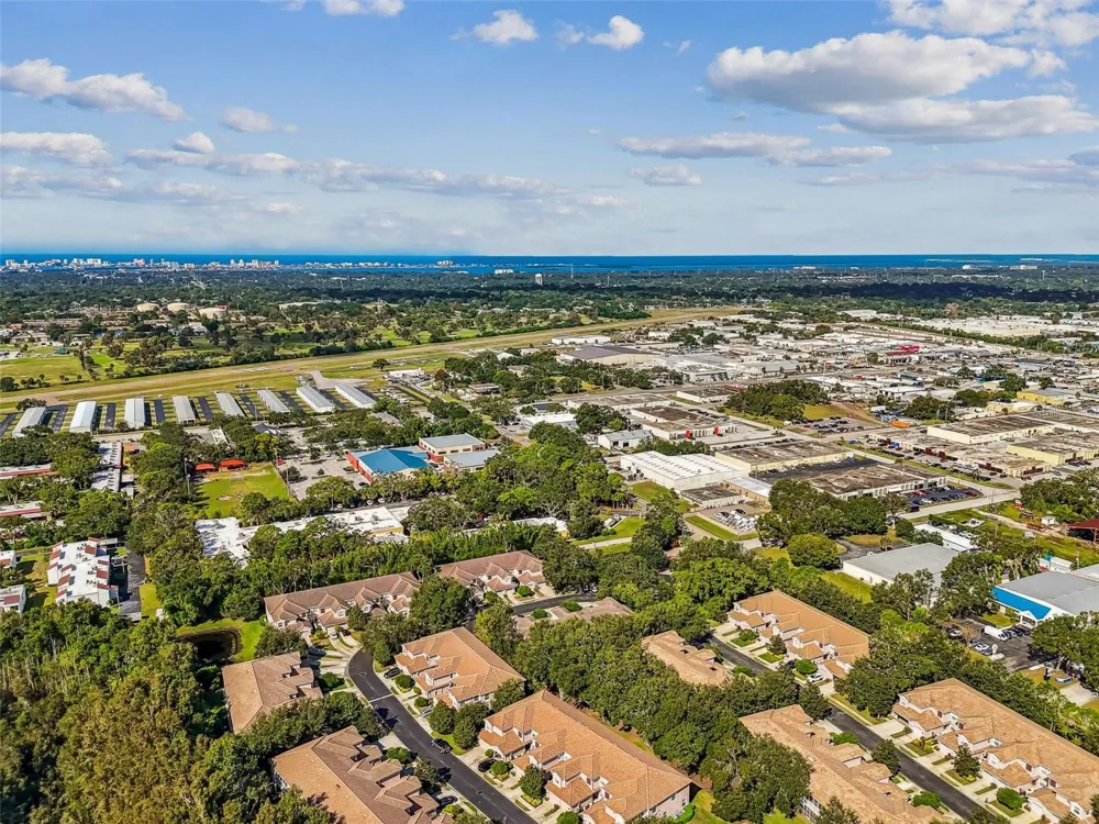 841 LANTERN WAY #202 Clearwater, FL 33765