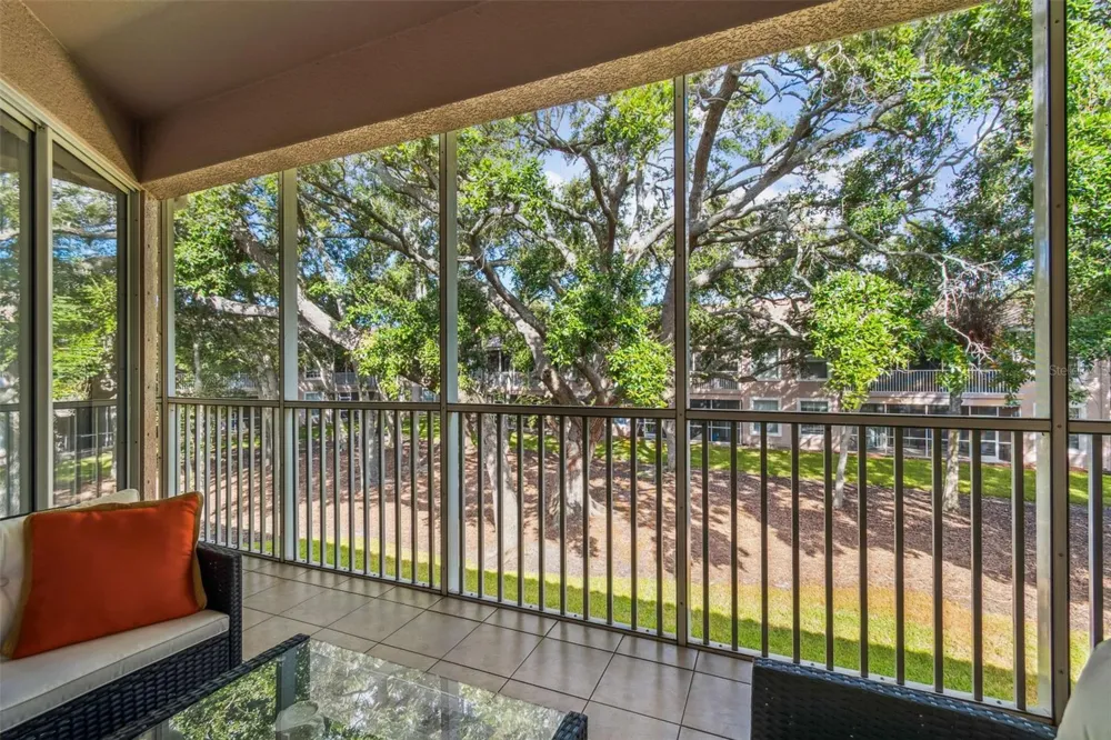 841 LANTERN WAY #202 Clearwater, FL 33765