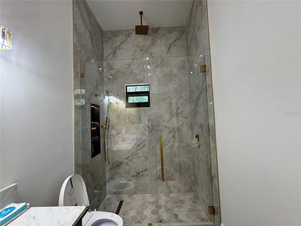 8143 WHEYSTONE DRIVE Webster, FL 33597
