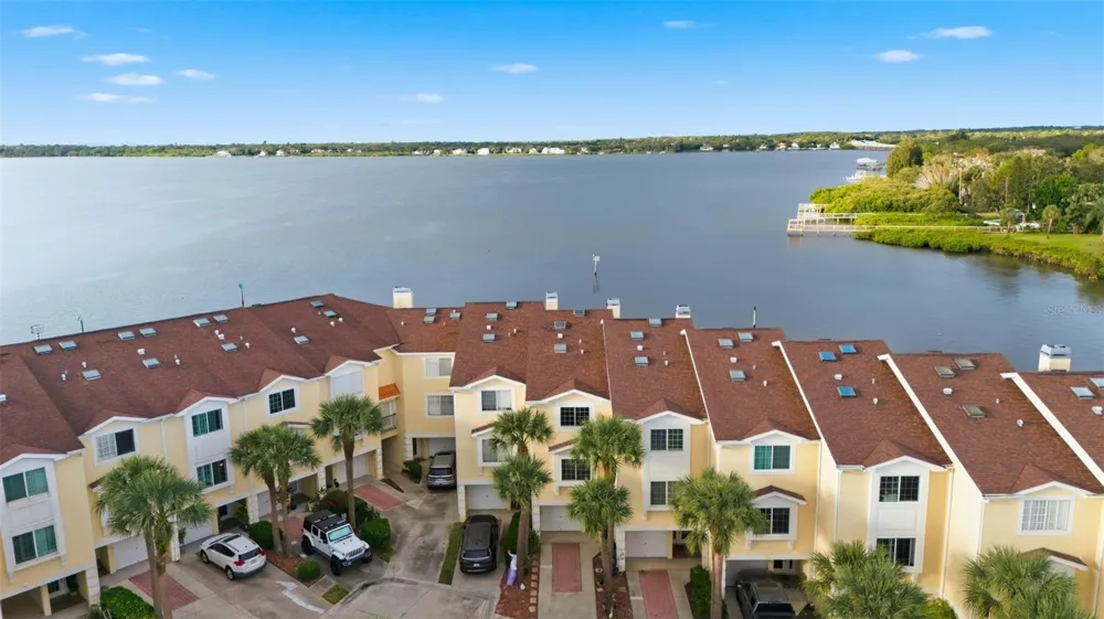 140 BRENT CIRCLE Oldsmar, FL 34677