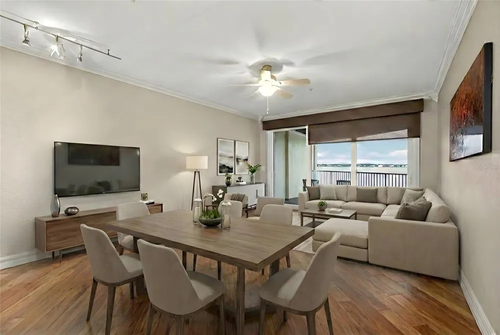 140 BRENT CIRCLE Oldsmar, FL 34677