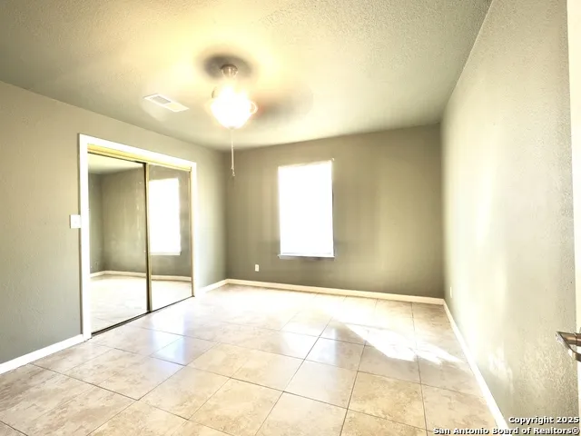 1330 Fenfield San Antonio, TX 78211