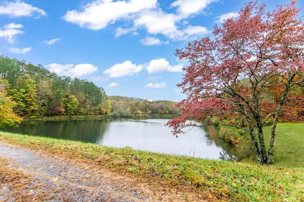 5618 Highway 52 Dawsonville, GA 30534