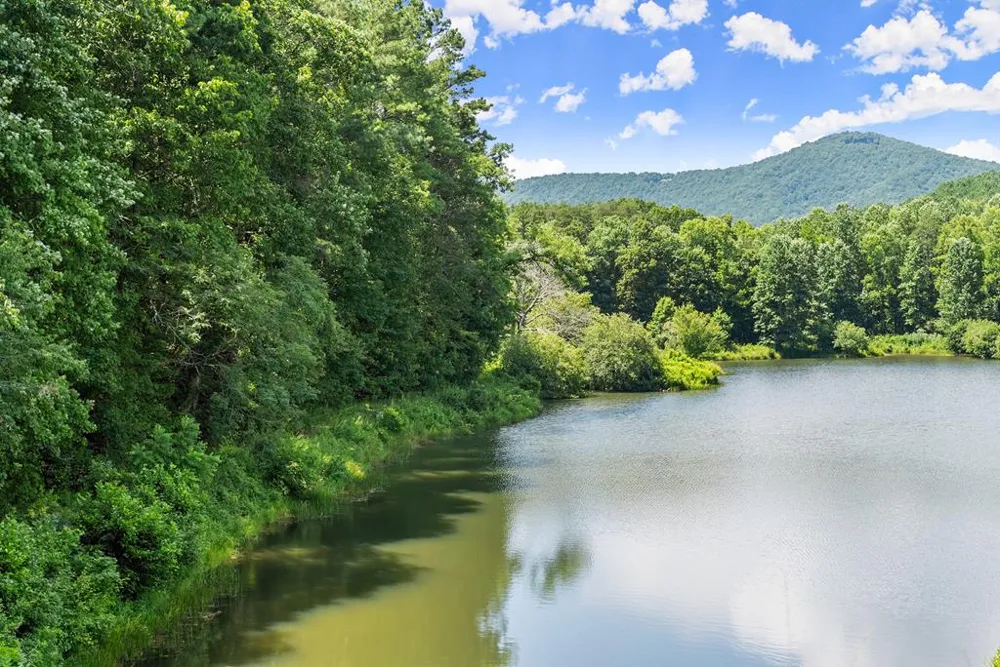 5618 Highway 52 Dawsonville, GA 30534