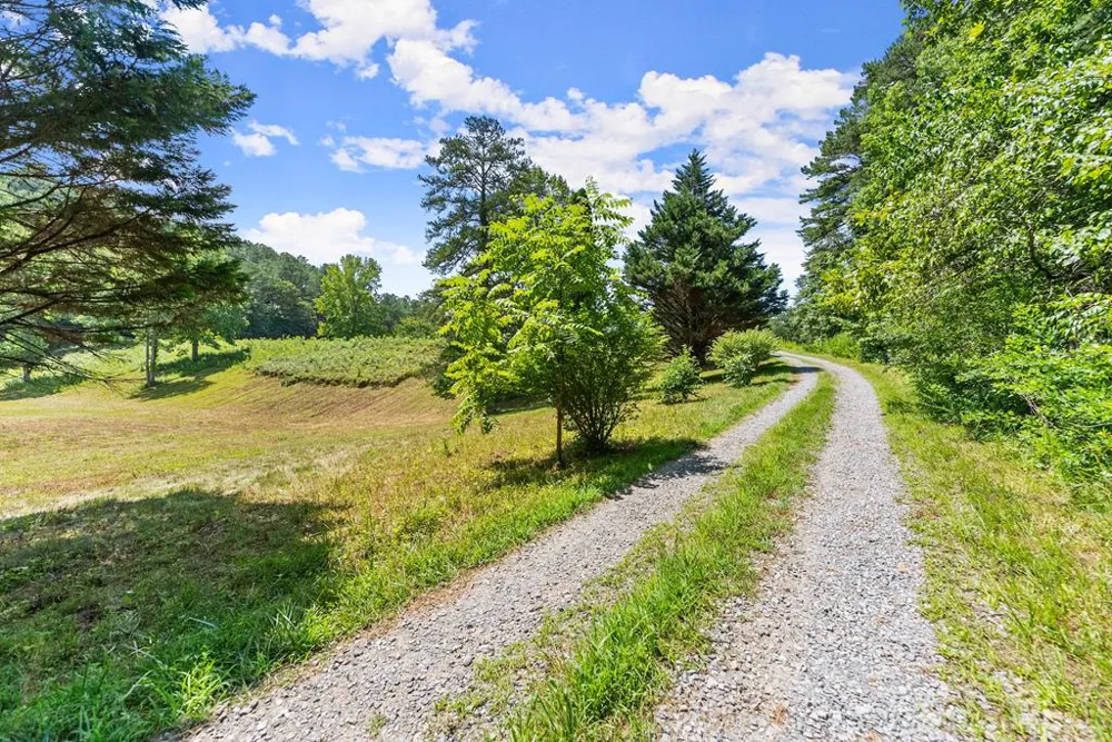 5618 Highway 52 Dawsonville, GA 30534