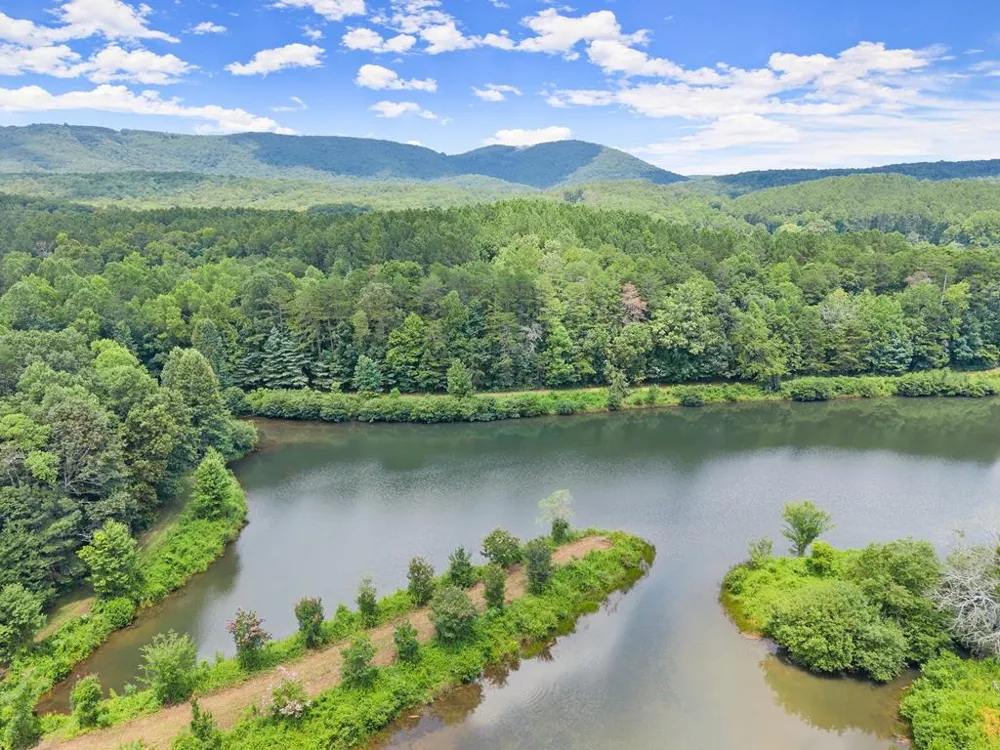 5618 Highway 52 Dawsonville, GA 30534