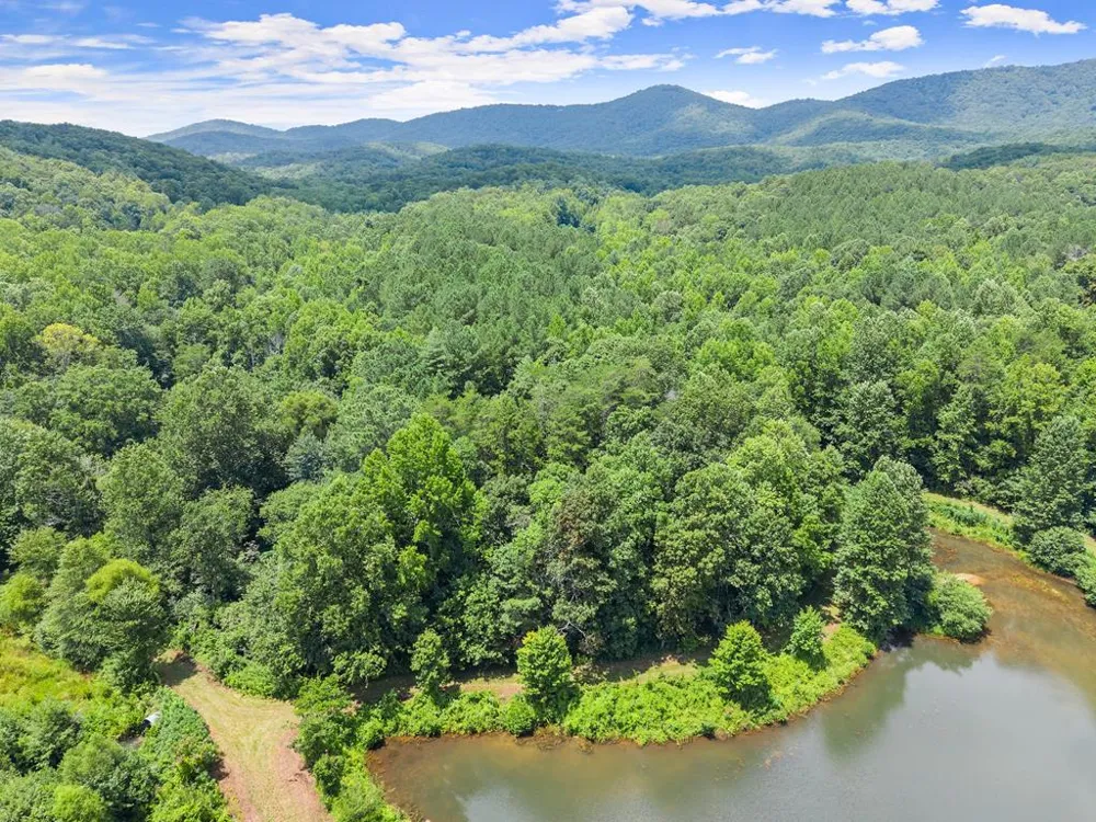 5618 Highway 52 Dawsonville, GA 30534