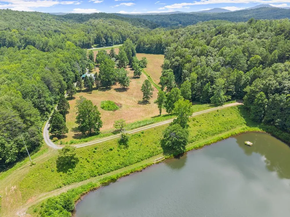 5618 Highway 52 Dawsonville, GA 30534