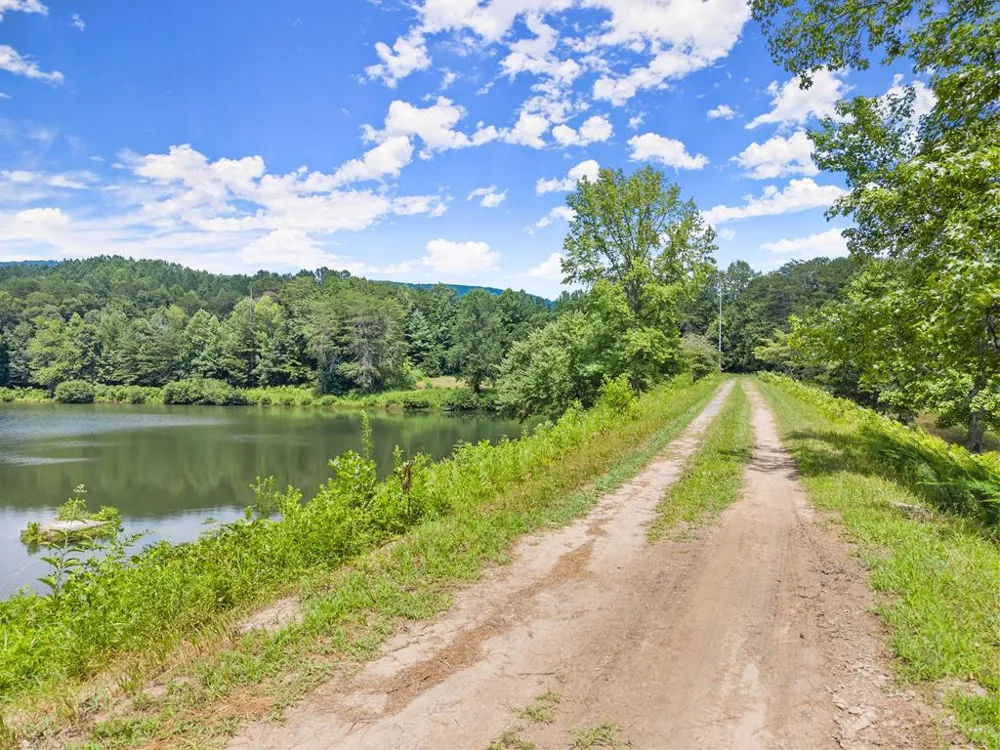 5618 Highway 52 Dawsonville, GA 30534