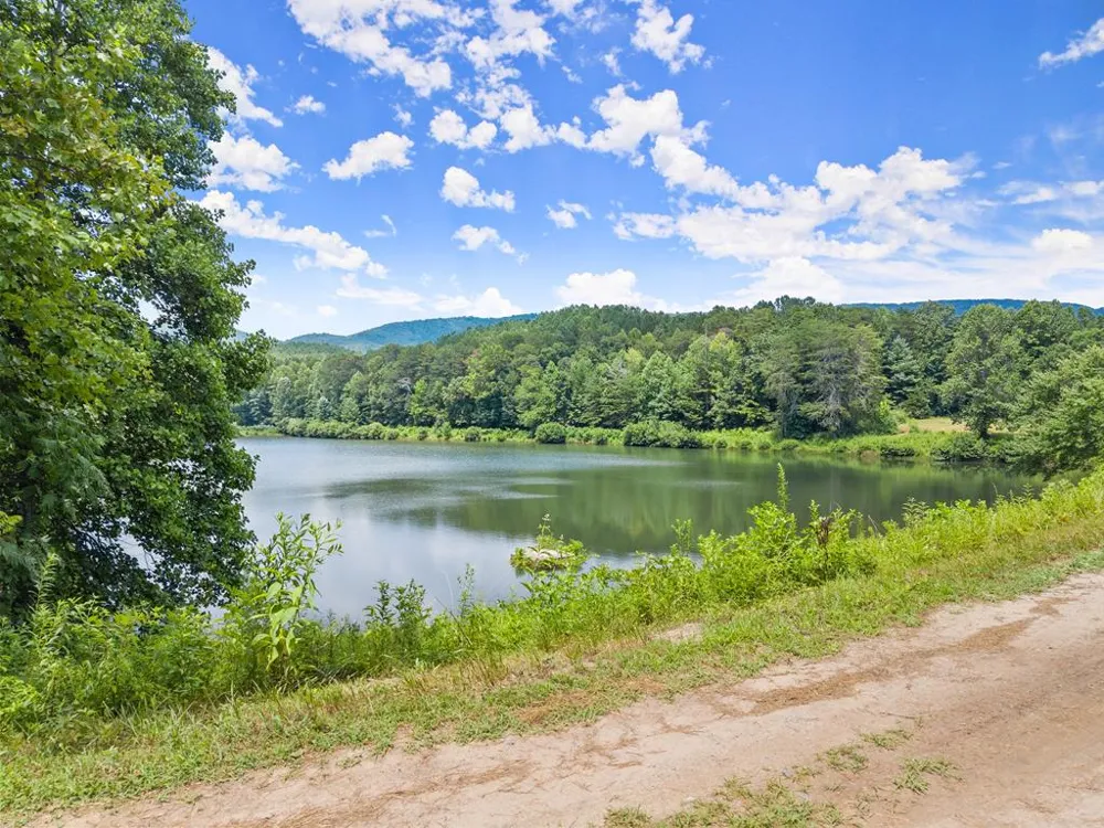 5618 Highway 52 Dawsonville, GA 30534