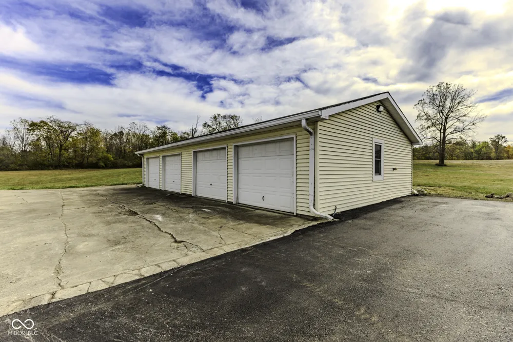 7201 E Windsor Road Selma, IN 47383
