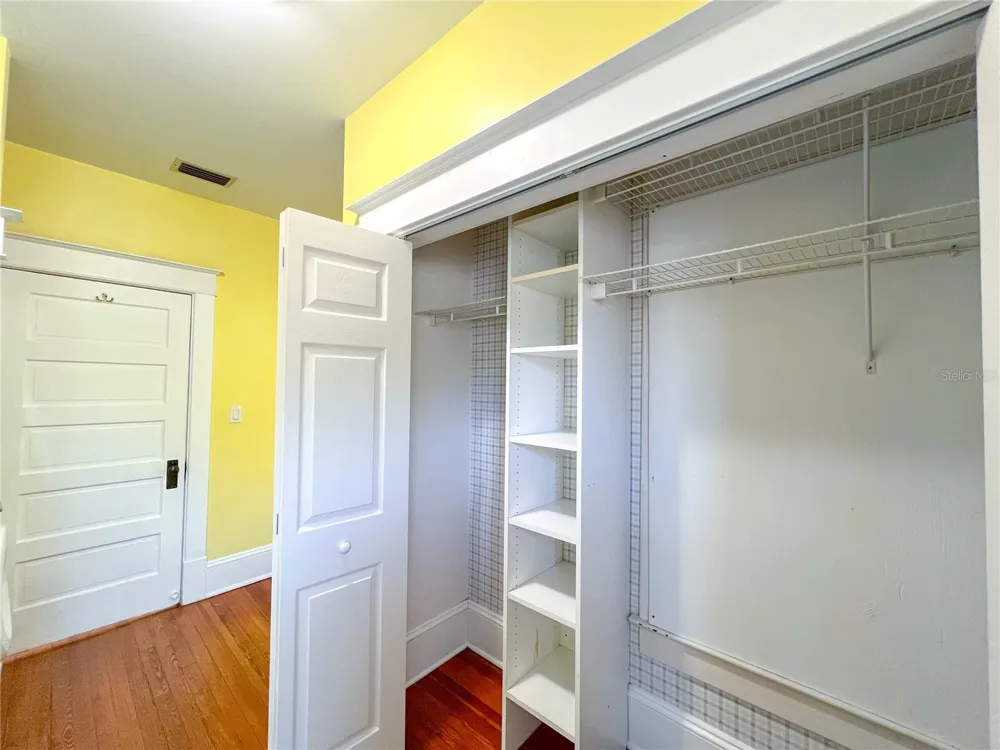 516 NE 4TH STREET Gainesville, FL 32601