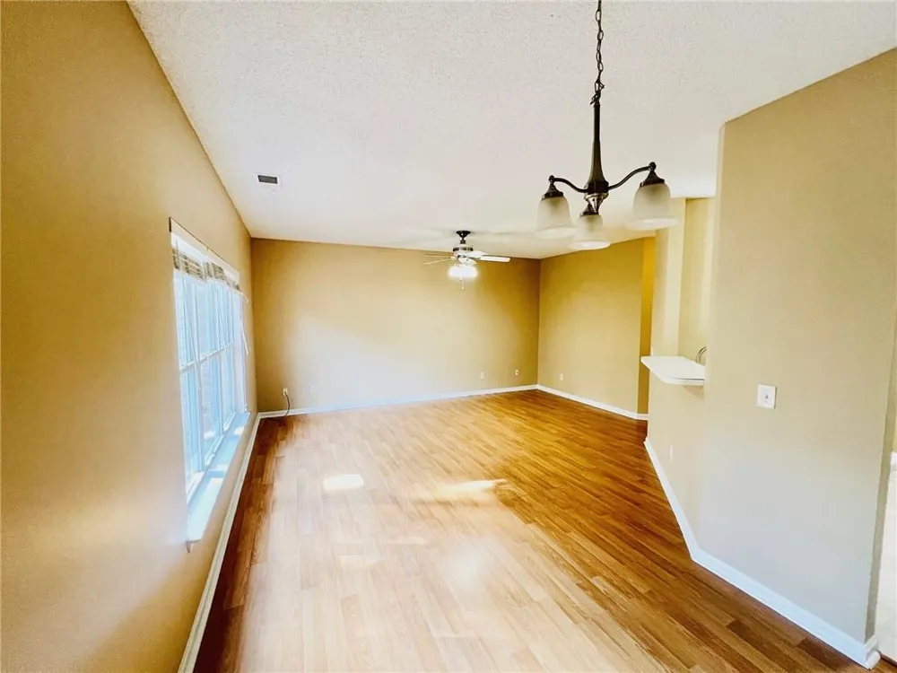 98 Eagle Glen Drive NE Cartersville, GA 30121