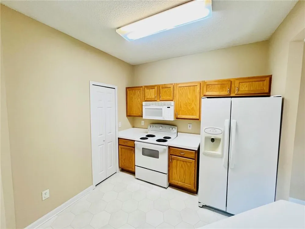 98 Eagle Glen Drive NE Cartersville, GA 30121