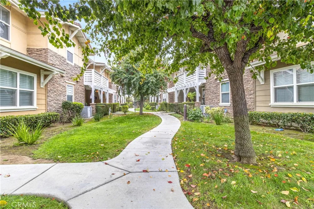 755 Francesca Drive #201 Walnut, CA 91789