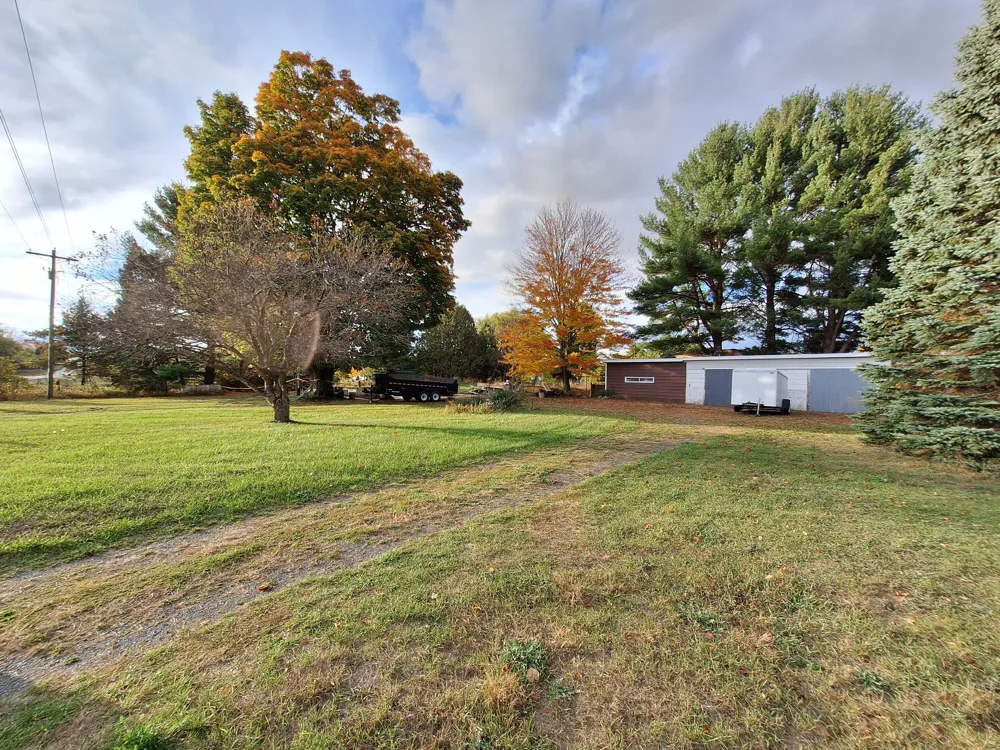 1384 W Chauvez Scottville, MI 49454