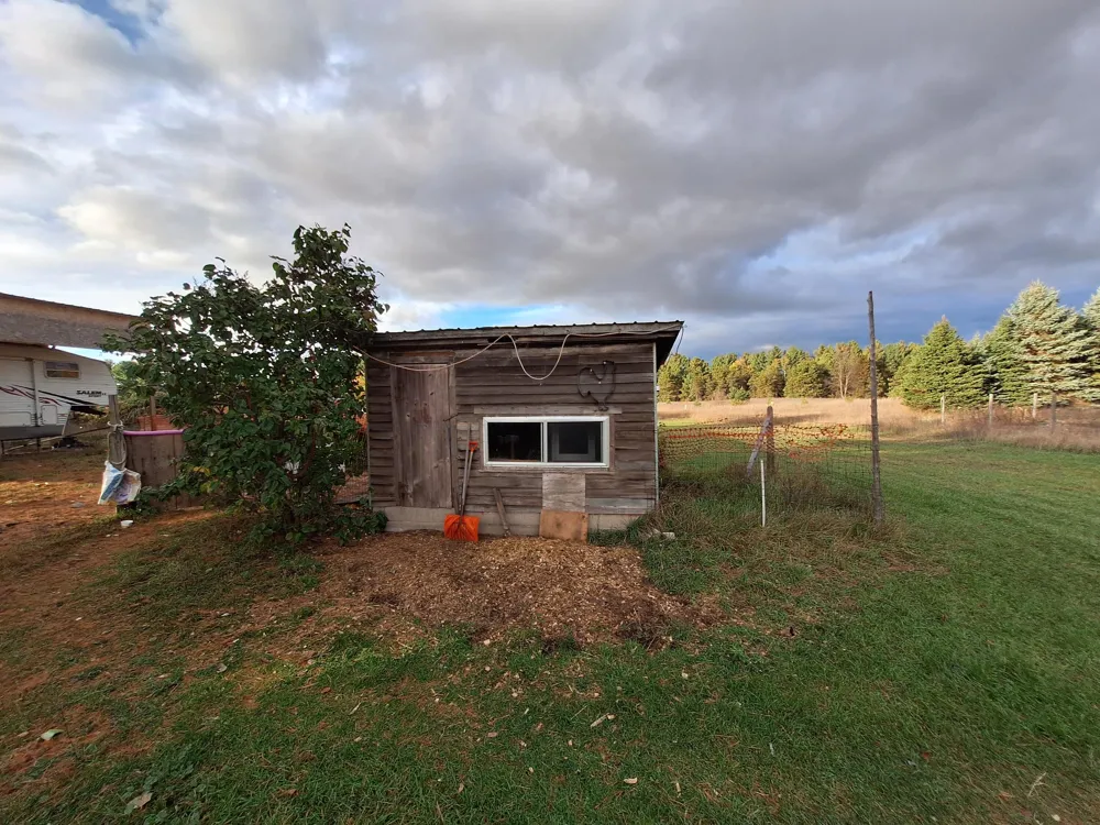 1384 W Chauvez Scottville, MI 49454