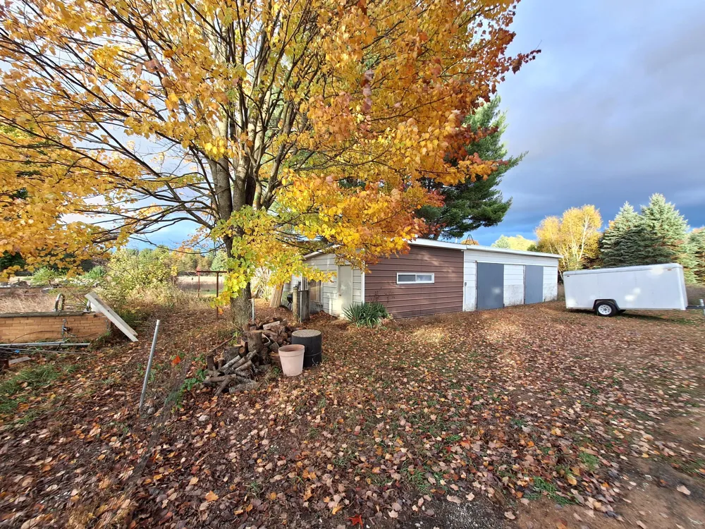 1384 W Chauvez Scottville, MI 49454