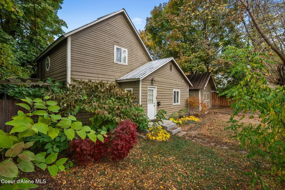 711 Florence Avenue Sandpoint, ID 83864