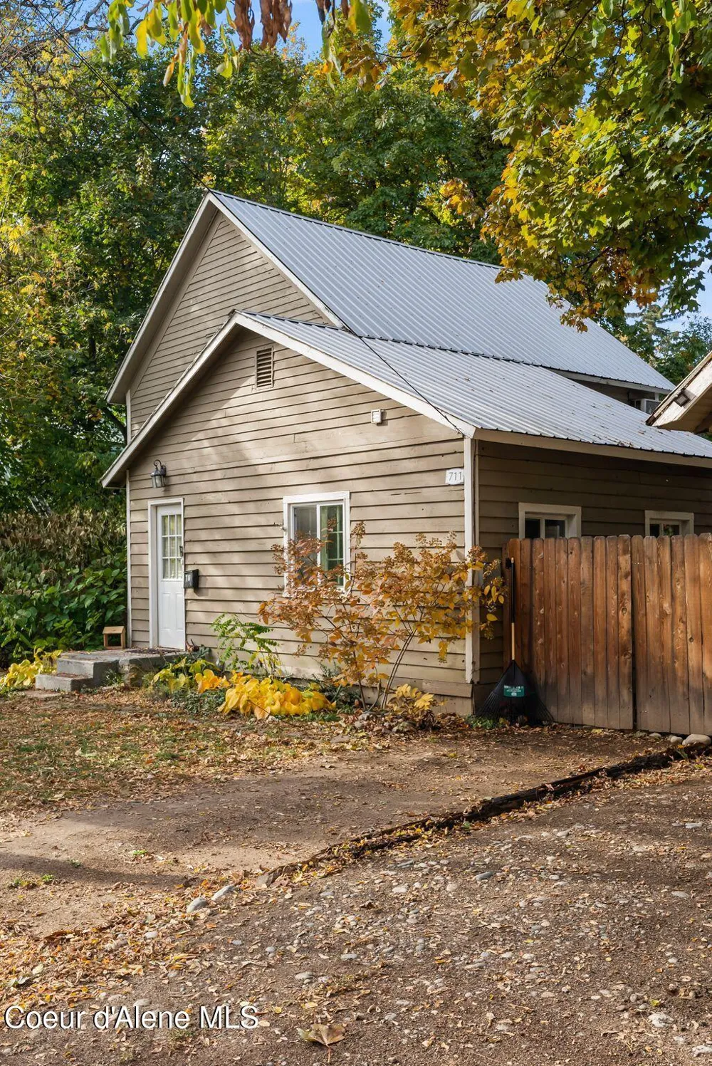 711 Florence Avenue Sandpoint, ID 83864