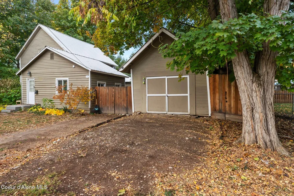 711 Florence Avenue Sandpoint, ID 83864