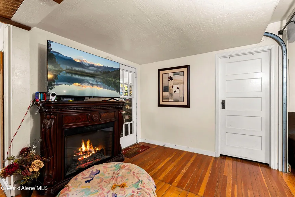 711 Florence Avenue Sandpoint, ID 83864