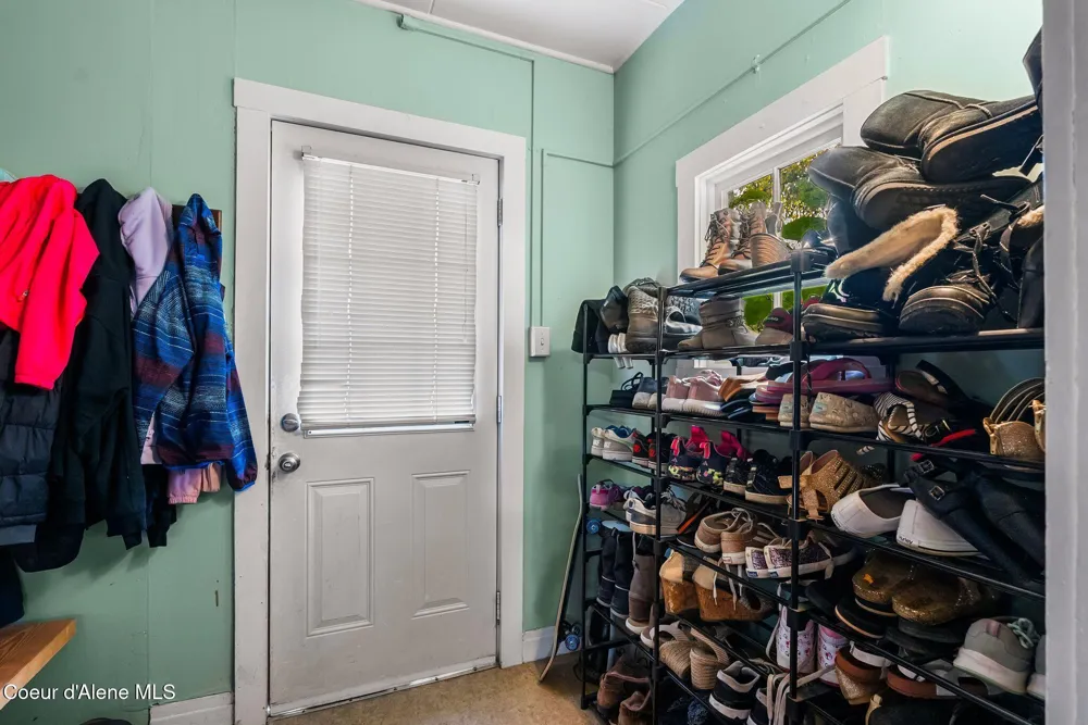 711 Florence Avenue Sandpoint, ID 83864