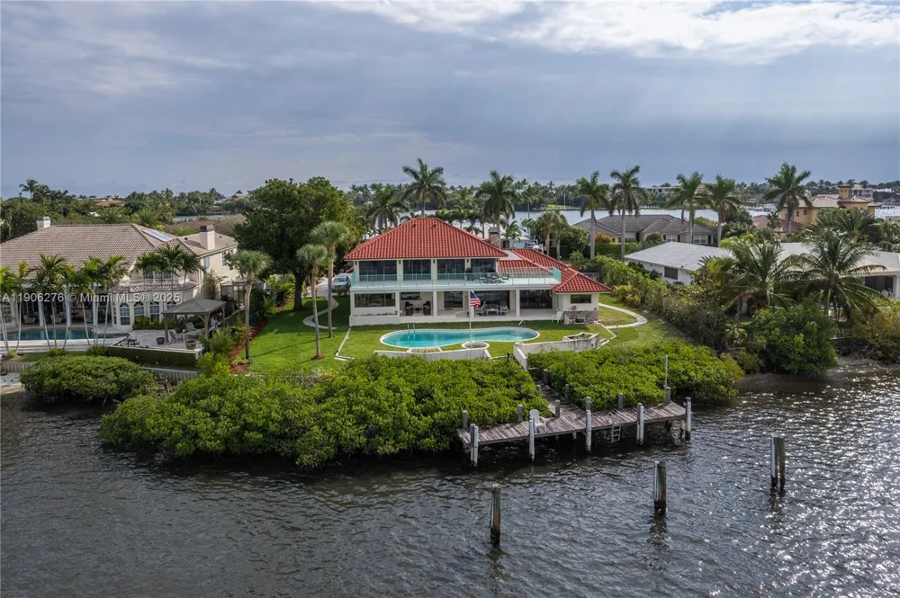 1635 Lands End Rd Manalapan, FL 33462