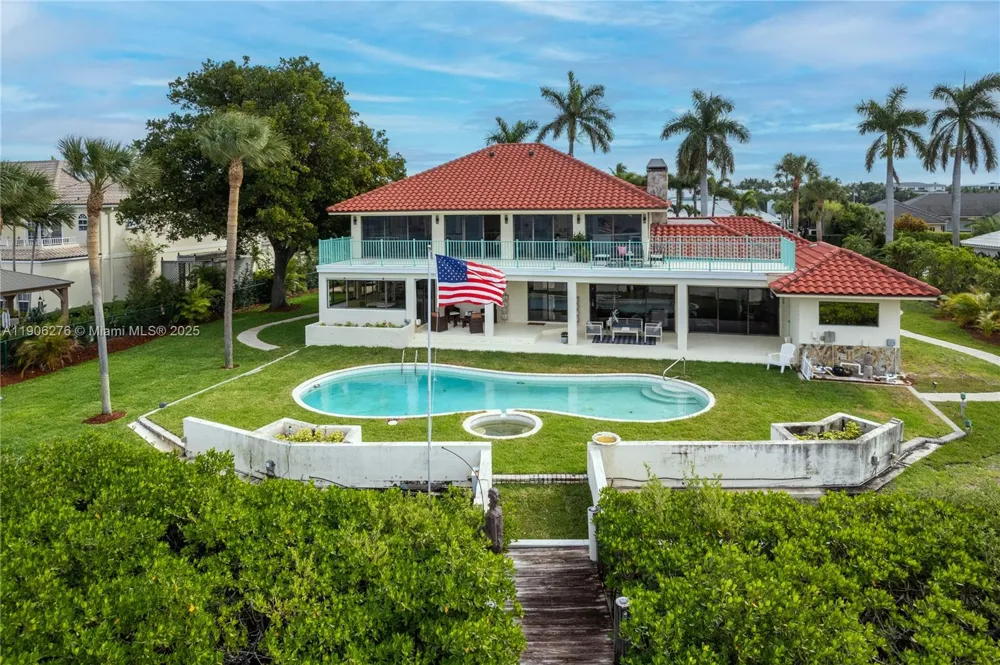 1635 Lands End Rd Manalapan, FL 33462
