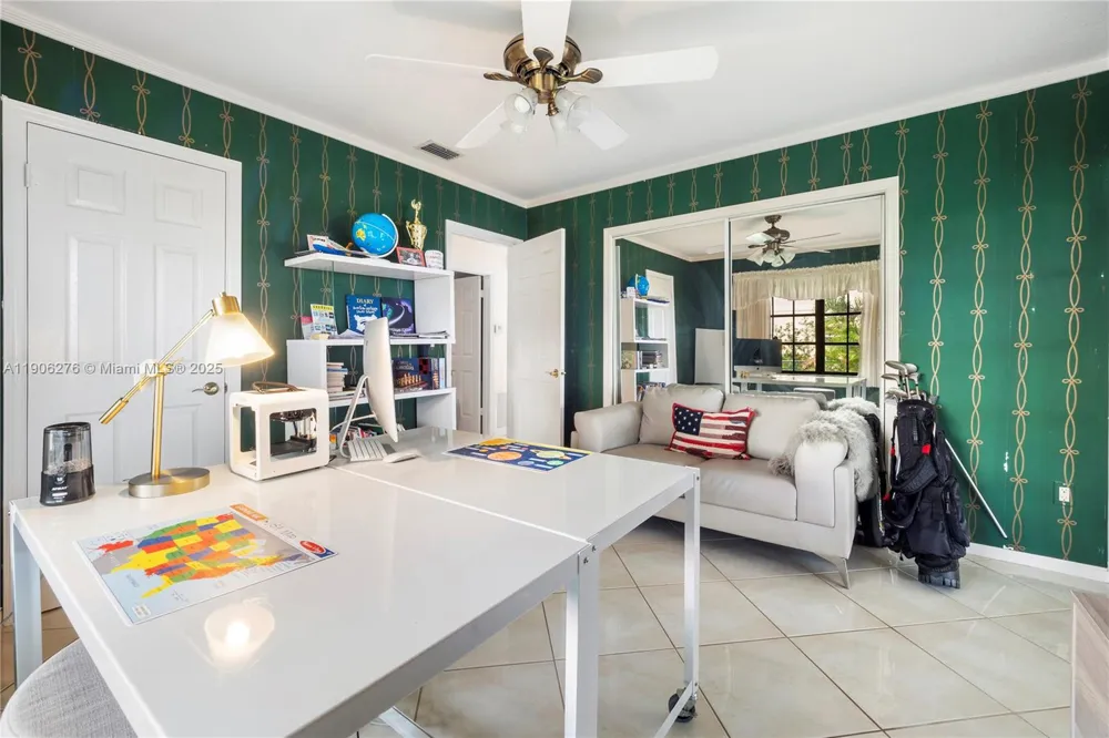 1635 Lands End Rd Manalapan, FL 33462