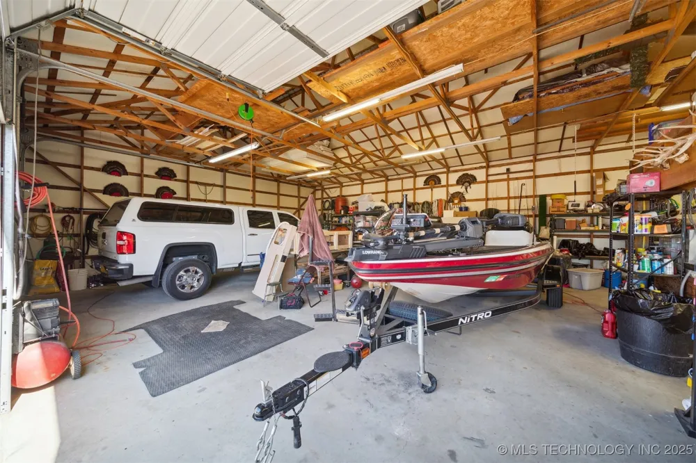 3901 E 440 ROAD Adair, OK 74330