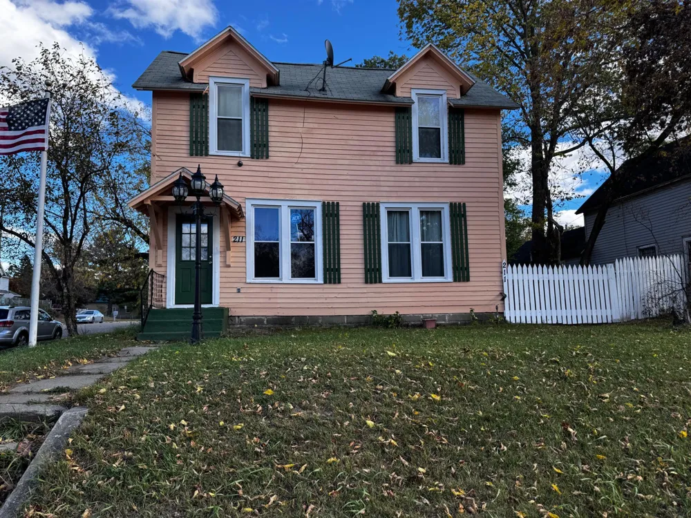 211 Maple Avenue NE Cass Lake, MN 56633