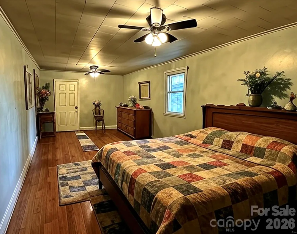 208 Murdock Road Bakersville, NC 28705