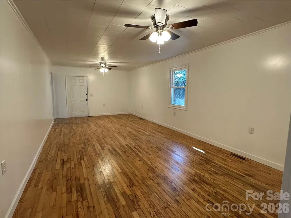 208 Murdock Road Bakersville, NC 28705