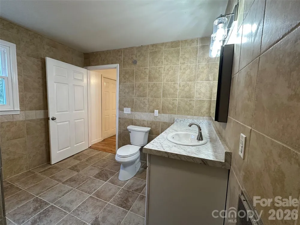 208 Murdock Road Bakersville, NC 28705