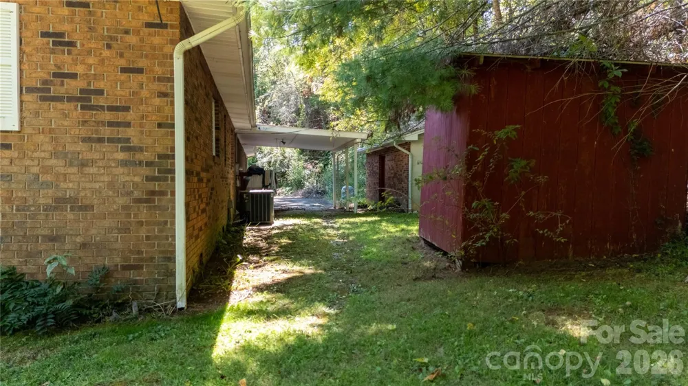 208 Murdock Road Bakersville, NC 28705