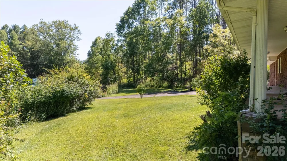 208 Murdock Road Bakersville, NC 28705