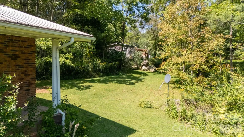 208 Murdock Road Bakersville, NC 28705