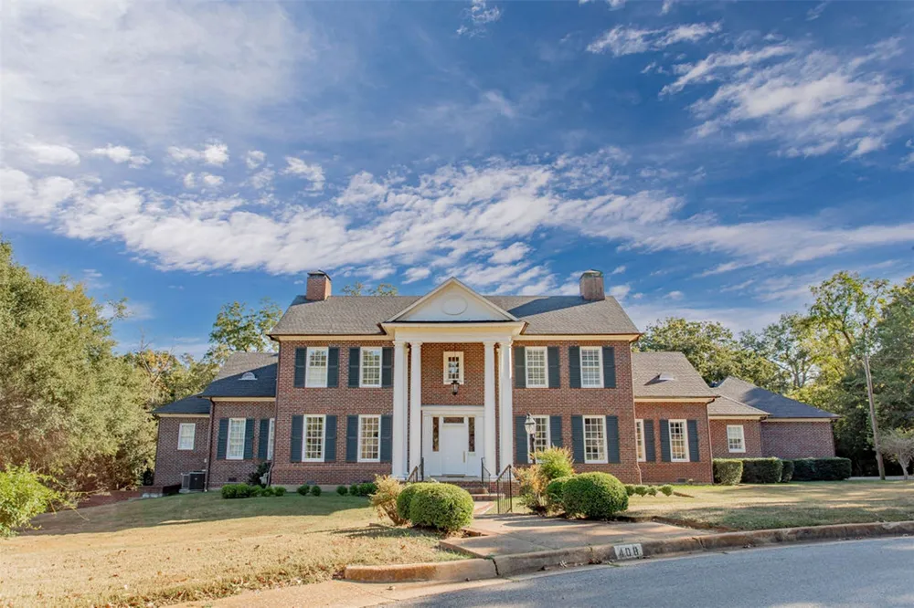 408 E Jolly Street Palestine, TX 75801