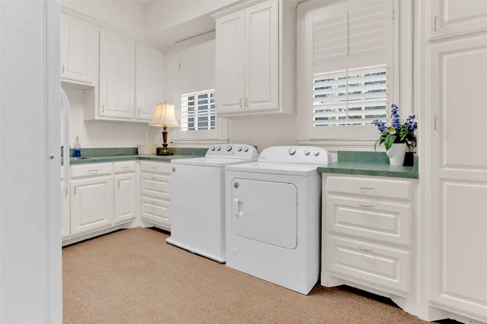 408 E Jolly Street Palestine, TX 75801