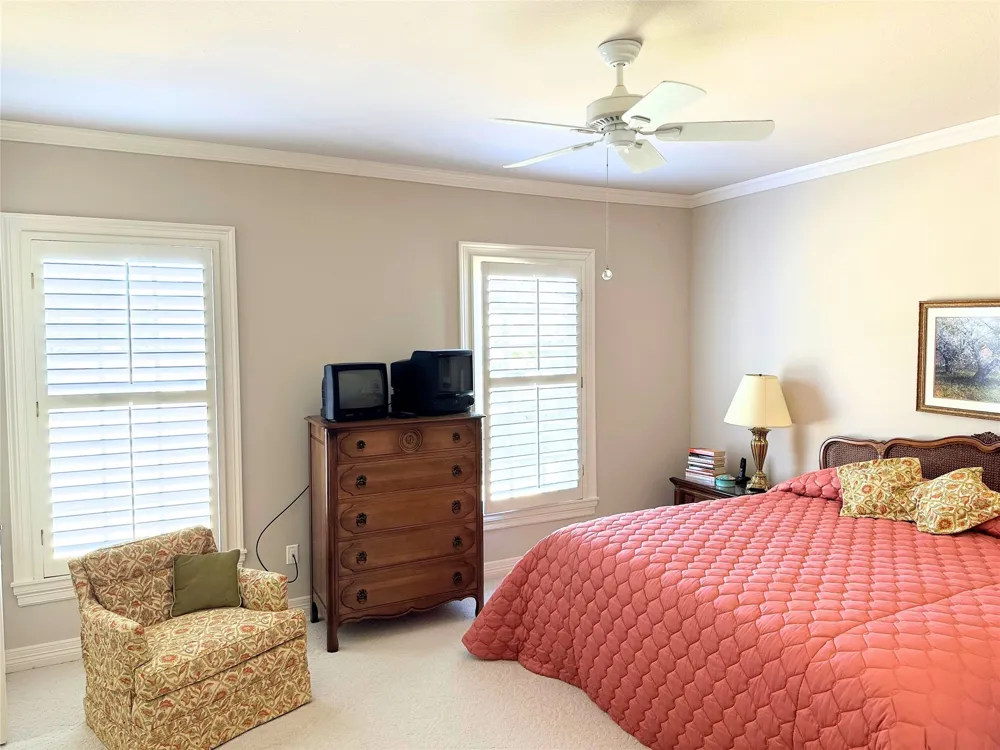 408 E Jolly Street Palestine, TX 75801